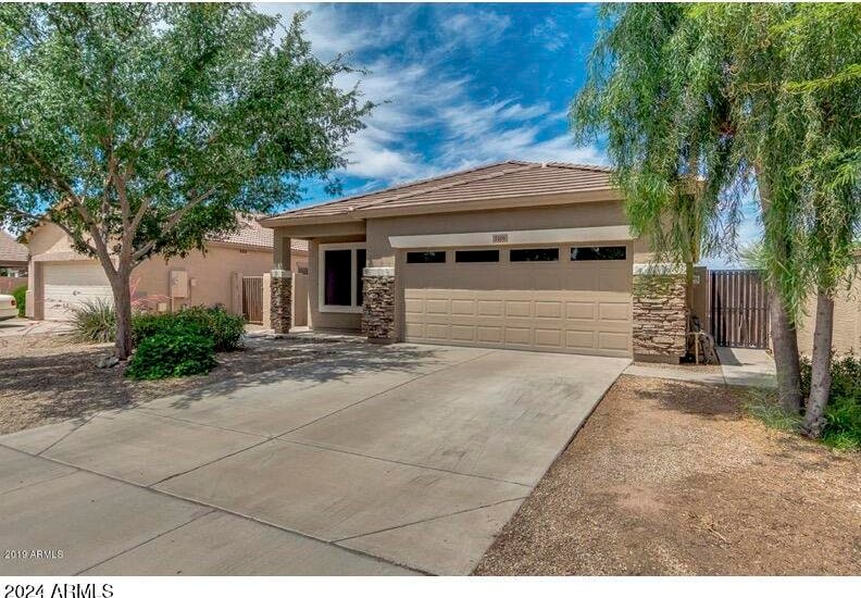 view of front of home featuring a garage