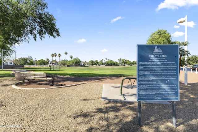 1449 W Sherri Dr, Gilbert, AZ 85233 - surrounding community featuring a lawn