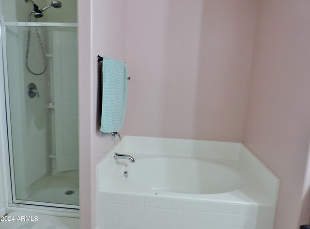 30111 N Oak Dr, Florence, AZ 85132 - full bath with a garden tub and a shower stall