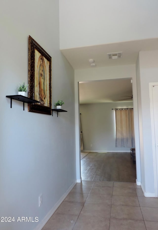 30111 N Oak Dr, Florence, AZ 85132 - corridor with tile patterned flooring, baseboards, and visible vents