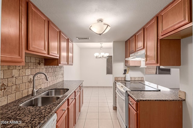 kitchen featuring sink, light tile patterned floors, pendant lighting, a chandelier, and stainless steel electric range oven