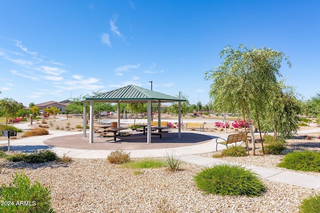 4702 S 109th Ave, Tolleson, AZ 85353 - view of property's community with a gazebo