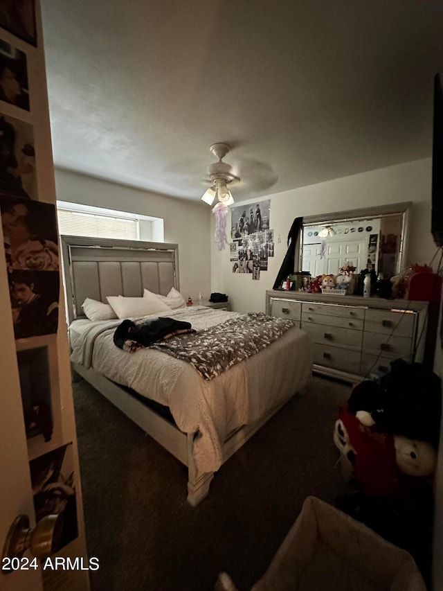 bedroom featuring carpet and ceiling fan