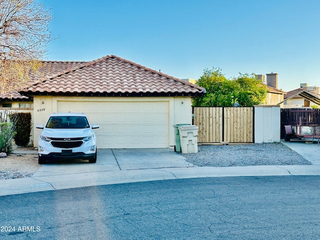 view of front facade with a garage