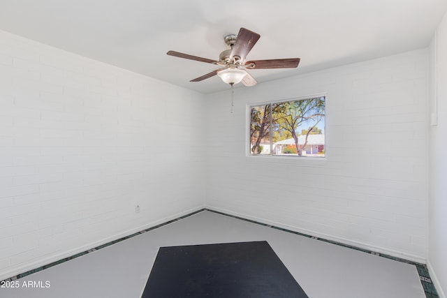 6040 N 31st Dr, Phoenix, AZ 85017 - unfurnished room featuring ceiling fan