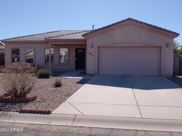 view of front facade with a garage