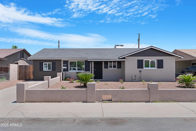 3607 N 79th Ave, Phoenix, AZ 85033 - ranch-style house with fence