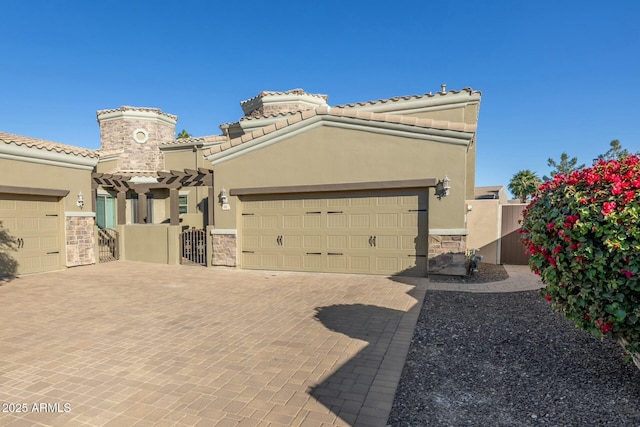 view of front of property featuring a garage