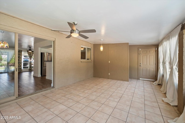 7813 N 17th Dr, Phoenix, AZ 85021 - unfurnished room featuring a ceiling fan