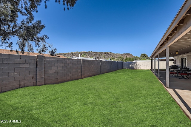 1718 W Voltaire Ave, Phoenix, AZ 85029 - view of yard with a patio