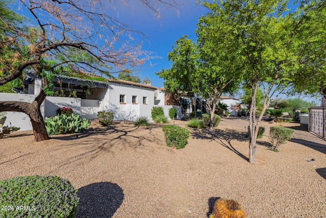 view of mediterranean / spanish-style house