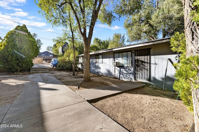 view of front of home featuring a patio area