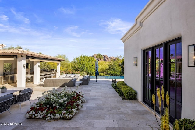 view of patio / terrace featuring outdoor lounge area