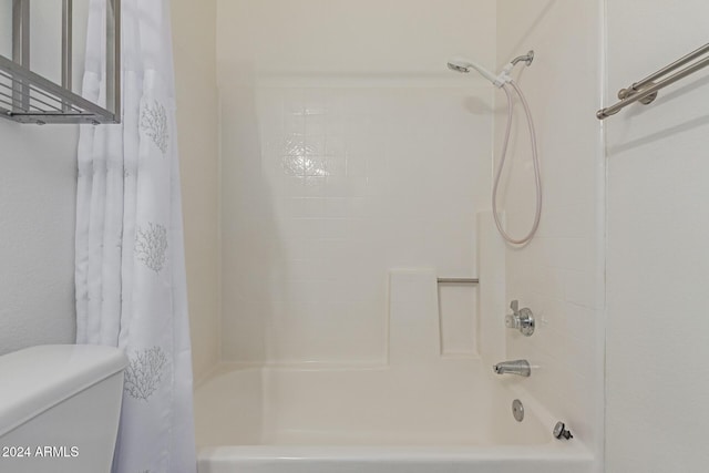 8140 N 107th Ave Unit 129, Peoria, AZ 85345 - full bathroom with shower / bathtub combination with curtain and toilet