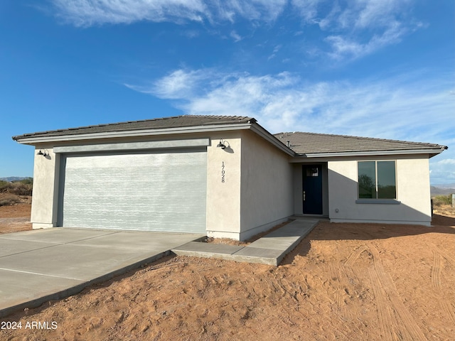 view of front of home featuring a garage