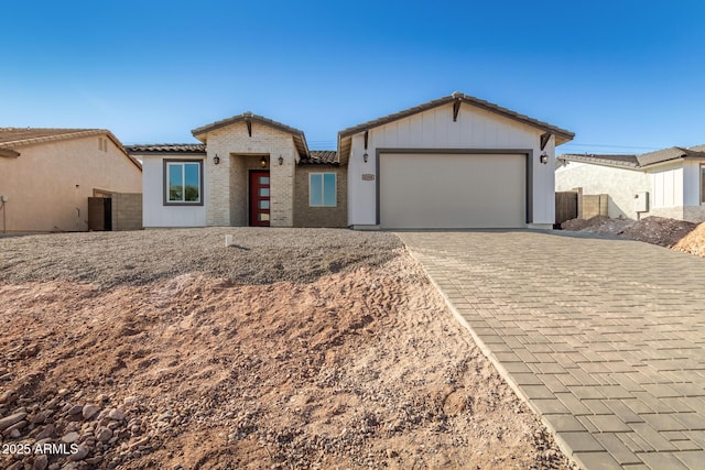 view of front of house with a garage