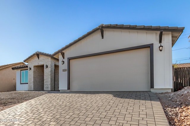 view of front of house featuring a garage