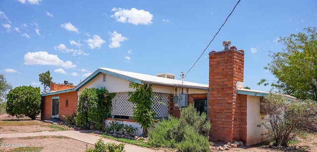 view of front of home