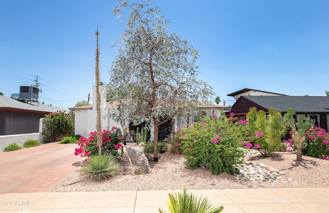 1441 E Hubbell St, Phoenix, AZ 85006 - view of front facade