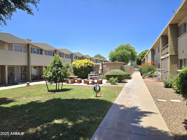 815 N Hayden Rd Unit A205, Scottsdale, AZ 85257 - view of home's community with a residential view and a yard
