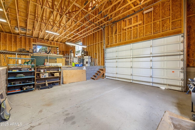 2288 Richenbacher Cir, Overgaard, AZ 85933 - view of garage