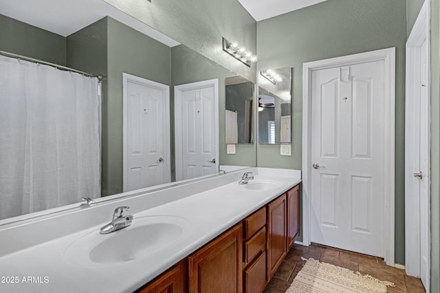 1316 S Minneola Ln, Gilbert, AZ 85296 - bathroom featuring double vanity