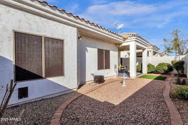 view of yard with a patio area