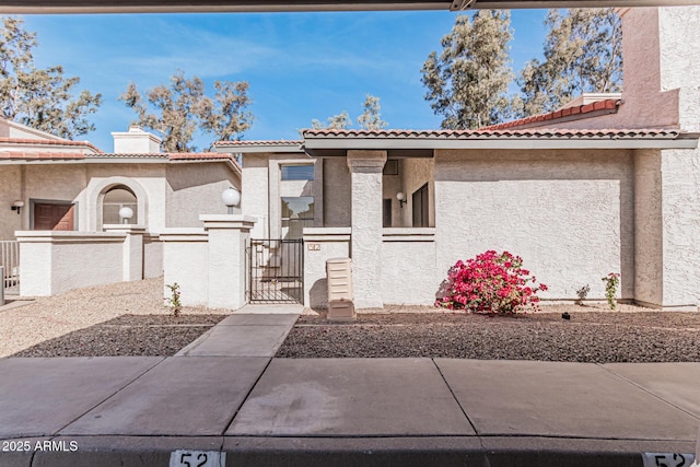 view of front of property