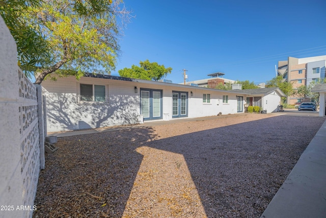 view of front of property