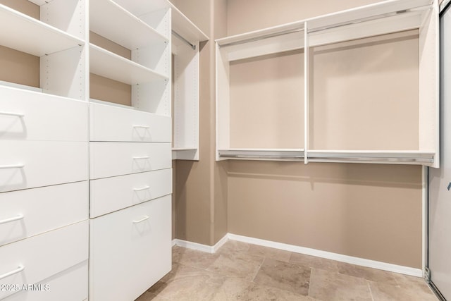 22063 N 77th St, Scottsdale, AZ 85255 - view of walk in closet