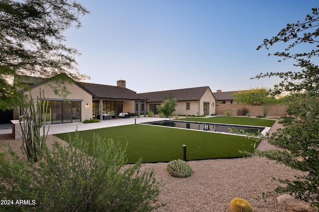 view of yard with a patio area