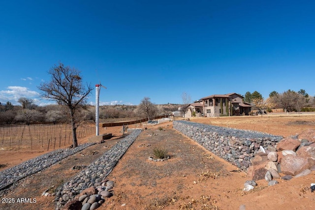 view of yard featuring a rural view