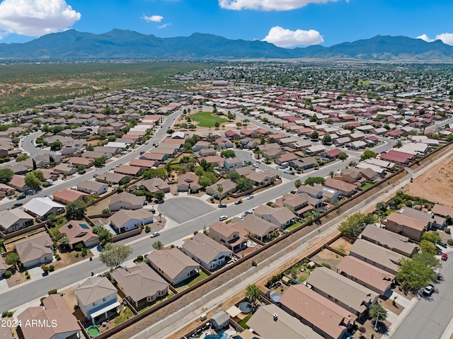 bird's eye view with a mountain view