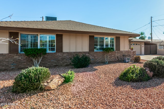 Listing photo 3 for 1023 E Fairmont Dr, Tempe AZ 85282