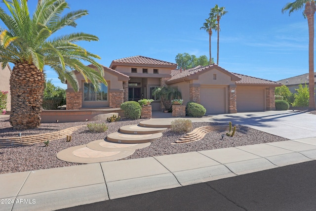 view of front of house featuring a garage