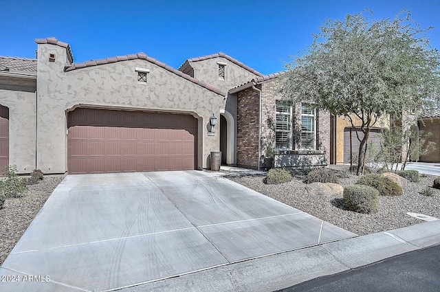 view of front of house featuring a garage