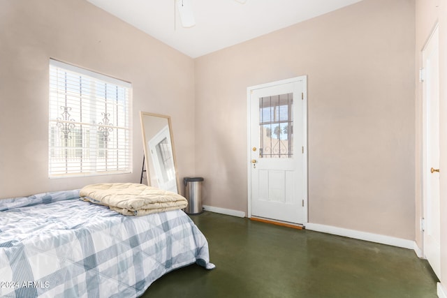 bedroom with ceiling fan