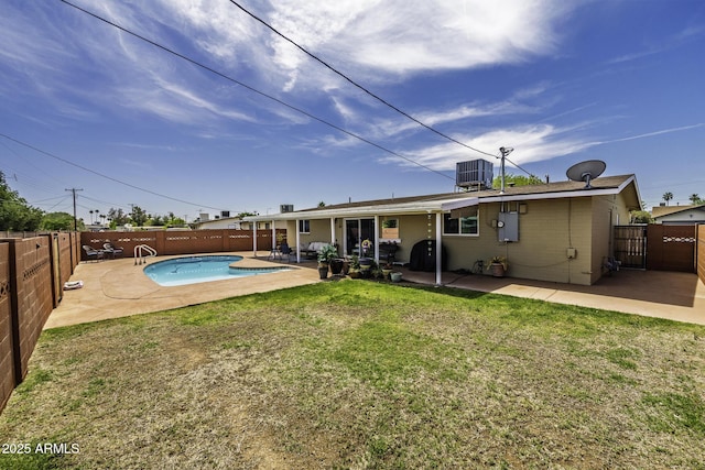 308 E Ln Jolla Dr, Tempe, AZ 85282 - rear view of property featuring a patio, a gate, and central AC