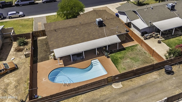 308 E Ln Jolla Dr, Tempe, AZ 85282 - view of subject property featuring a pool area