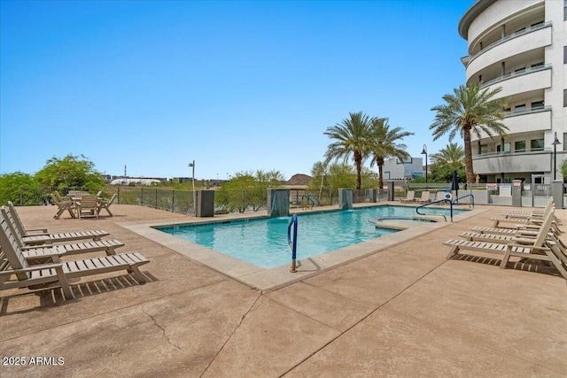 945 E Playa Del Norte Dr Unit 1016, Tempe, AZ 85288 - community pool featuring a patio area