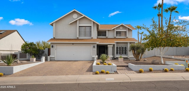 view of front facade featuring a garage