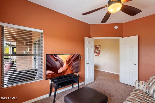 19700 N 76th St Unit 2089, Scottsdale, AZ 85255 - carpeted living room with baseboards and a ceiling fan