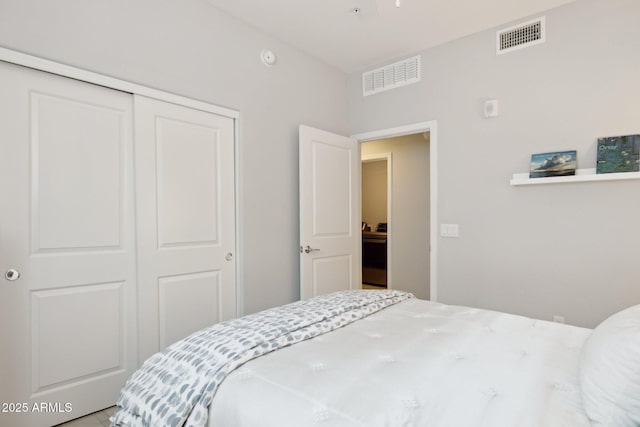 17850 N 68th St Unit 2138, Phoenix, AZ 85054 - bedroom with a closet