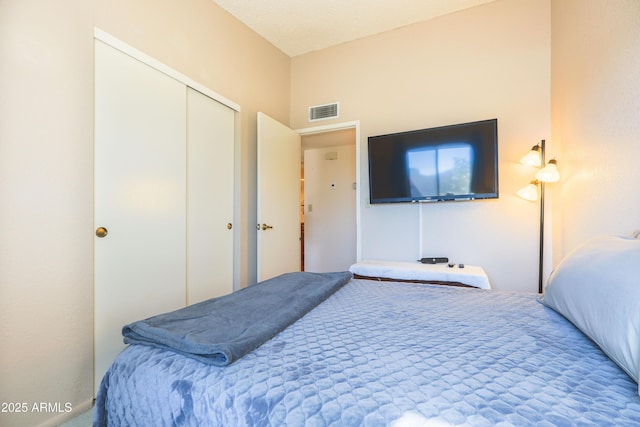 bedroom with a closet