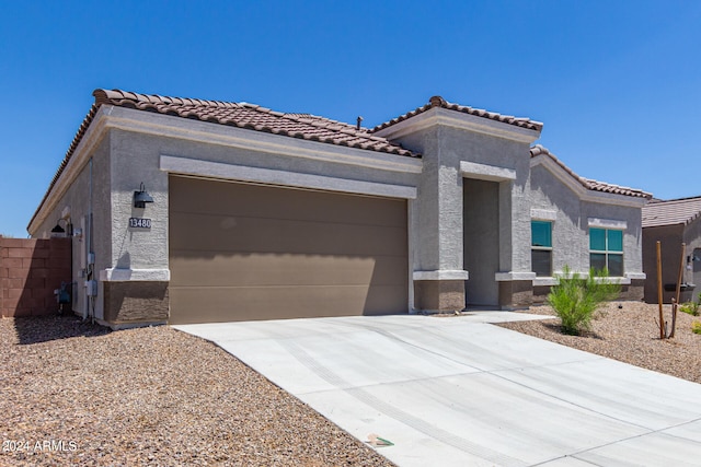 view of front facade with a garage