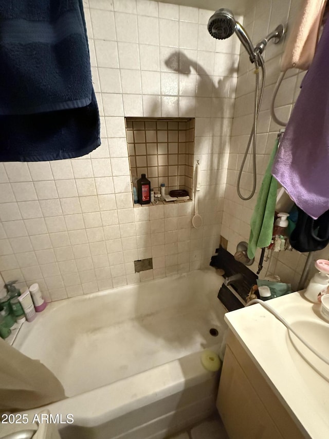 2030 N 21st Pl, Phoenix, AZ 85006 - full bathroom featuring vanity and shower / washtub combination