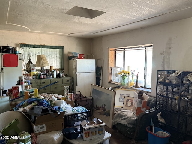 2030 N 21st Pl, Phoenix, AZ 85006 - kitchen with freestanding refrigerator