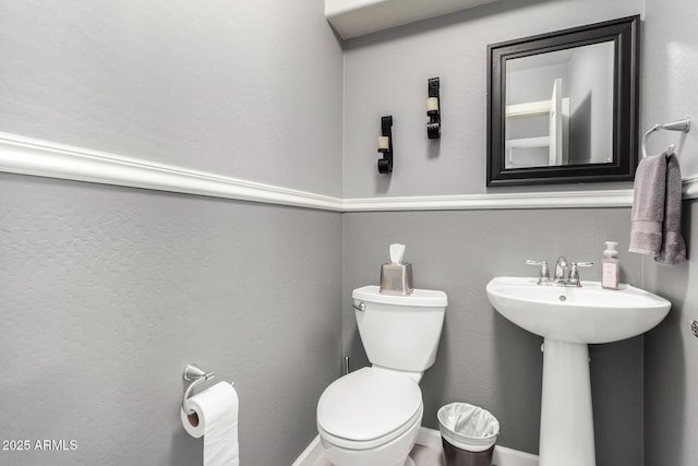 4043 E Carla Vista Dr, Gilbert, AZ 85295 - half bath featuring toilet and a sink