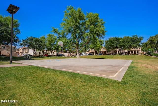 4043 E Carla Vista Dr, Gilbert, AZ 85295 - view of sport court featuring community basketball court, a residential view, and a lawn