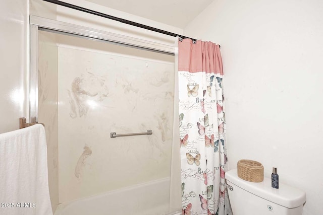 2619 W Lamar Rd, Phoenix, AZ 85017 - bathroom with shower / tub combo and toilet